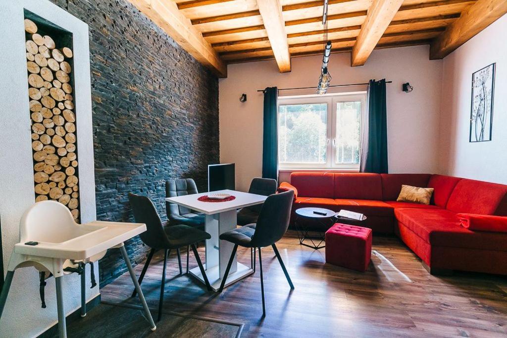 Apartmany Pri Jaskyni - Bystrá Екстериор снимка